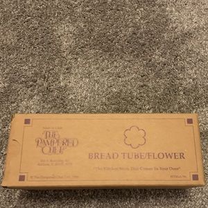 NIB Pampered Chef Bread tube